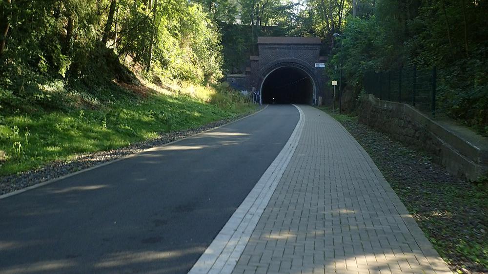Image205.jpg